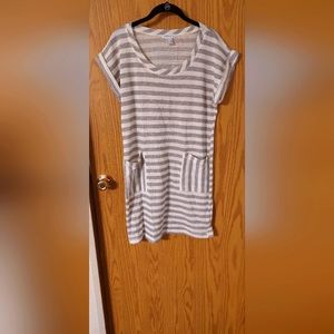 Grey and White dress with pockets